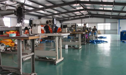 縫紉車間-廠房設備-保定奧發吊索具制造